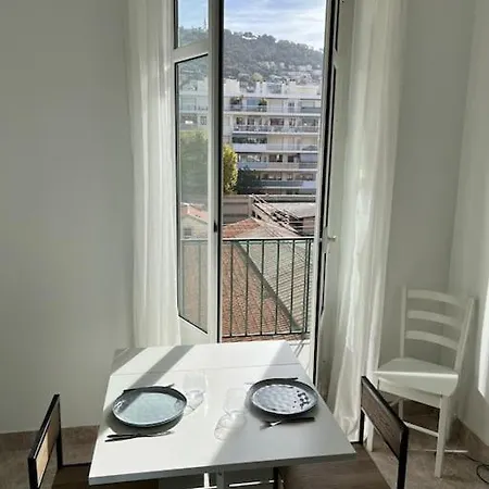 2 Pieces Cocooning Pres Du Port/gare Riquier Apartment *